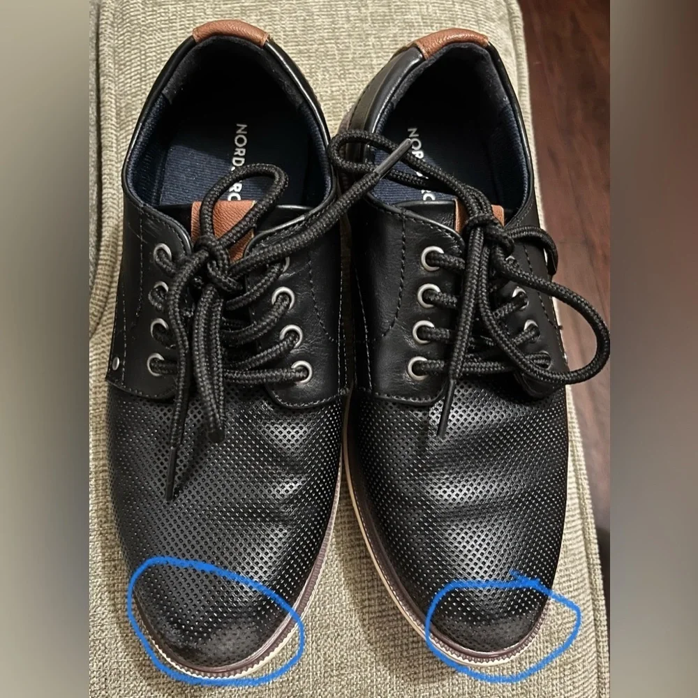 Nordstrom Kids Boys Nodorian Dress Shoe Black Kid Size 1 Used Vegan W/Sponge